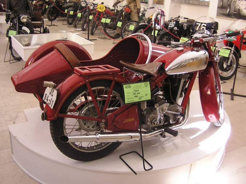 Jawa_350_ohv_50.jpg